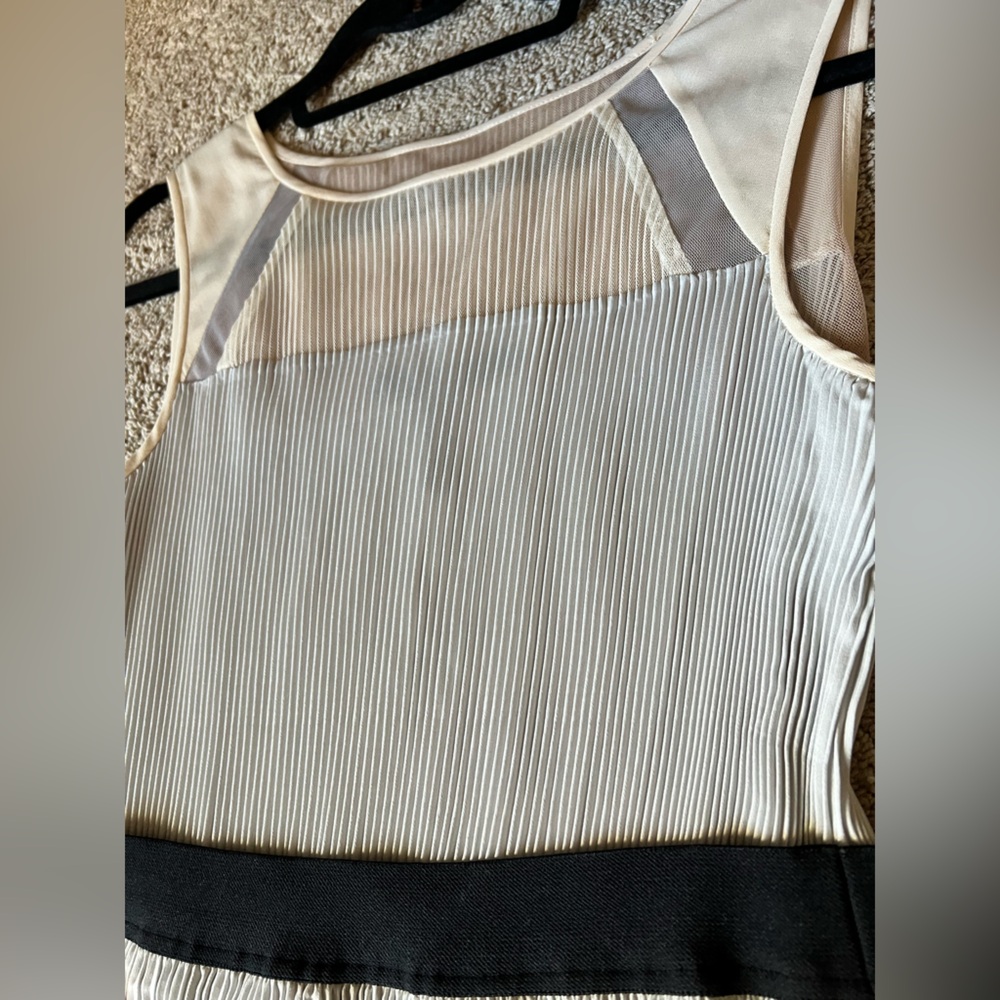 BCBG Alicia mid-length dress - Picture 10 of 12